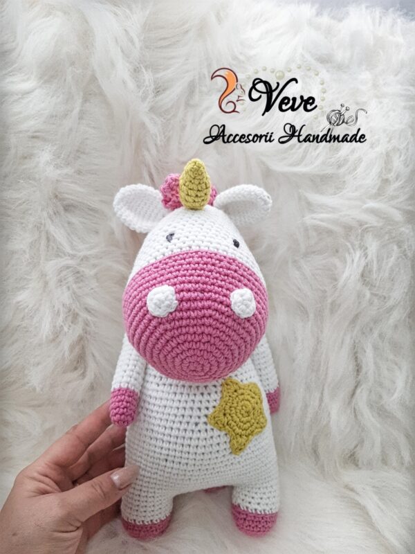 Unicorn croșetat - imagine 4